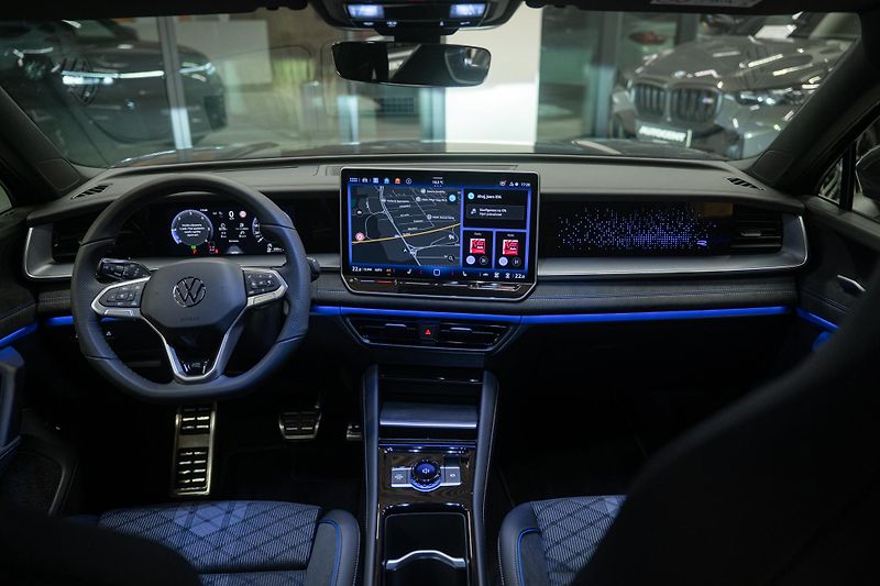 Volkswagen Tayron (2026) R-LINE 4X4 142KW NOVÉ VOZIDLO! - fotka 27 z 54