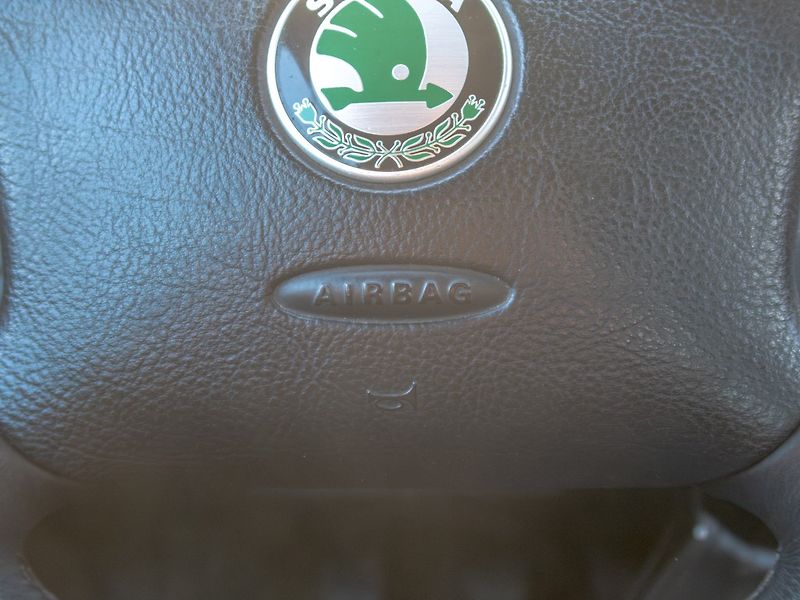 Škoda Octavia (2003) 1.6MPI 75KW – PO ROZVODECH - fotka 22 z 35