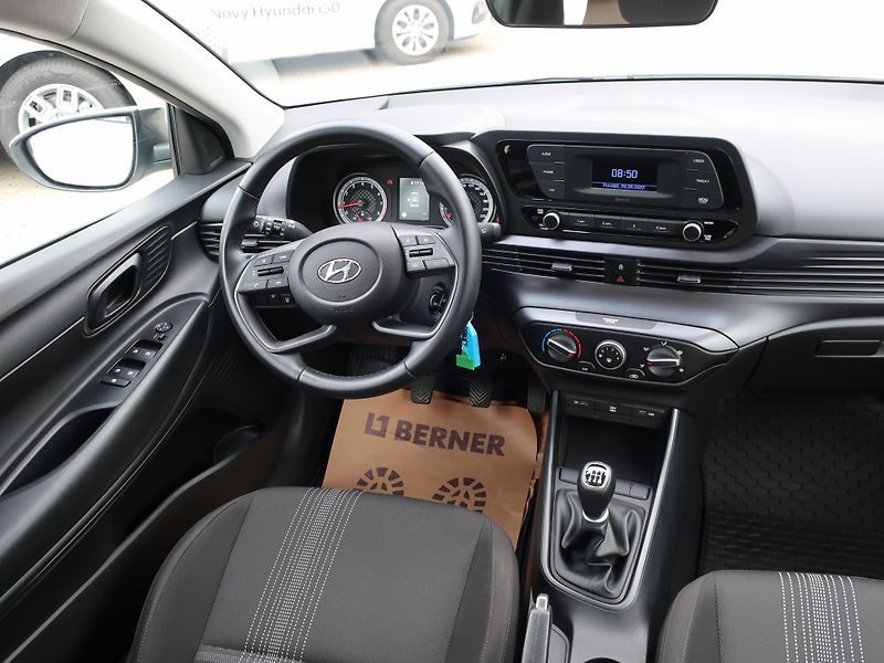 Hyundai i20 i 62kW REZERVACE - fotka 16 z 25