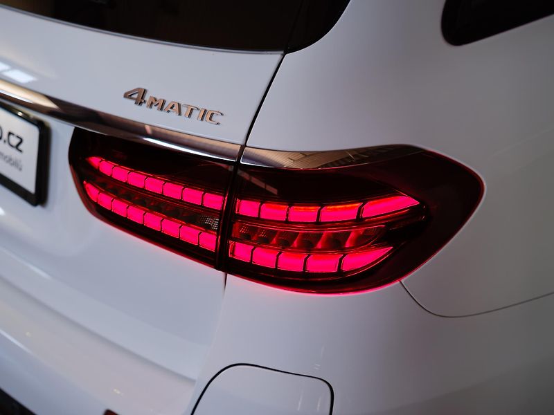 Mercedes-Benz Třídy E 300de 4MATIC AMG Line, DPH - fotka 13 z 34