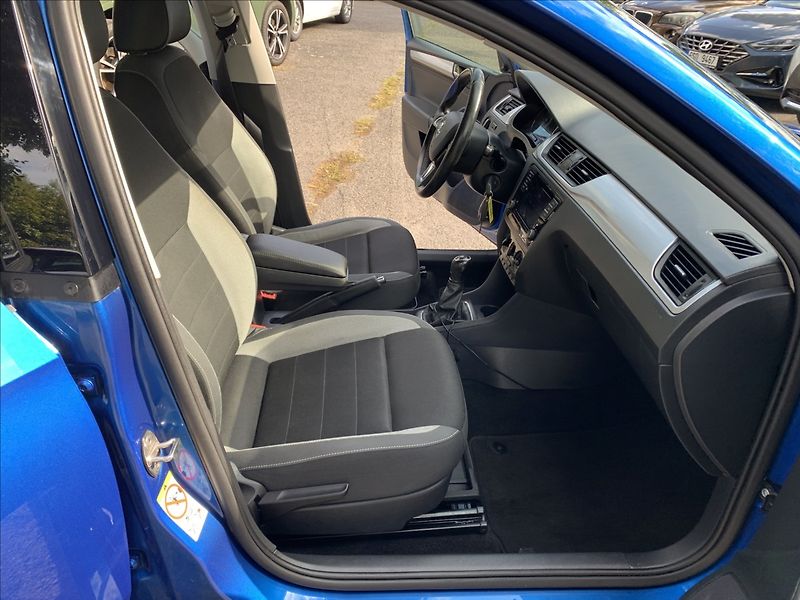 Škoda Rapid 1,0 TSI 81KW AMB.,ČR,SERVISKA - fotka 14 z 19