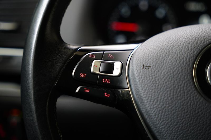 Volkswagen Sharan - fotka 15 z 25