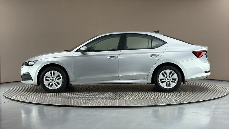Škoda Octavia 2.0 TDI DSG Ambition - fotka 4 z 26