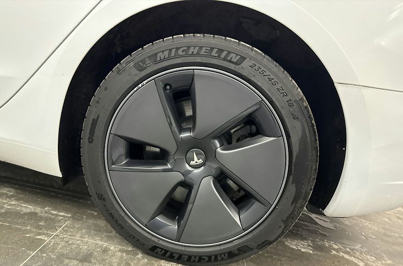 Lexus RX 450h (2017) AWD Luxury ČR TOP STAV - fotka 7 z 50