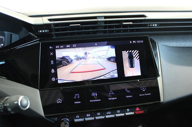 Peugeot 308 (2023) 1,5HDi,130HP,aut.,ALLURE PACK, - fotka 13 z 20