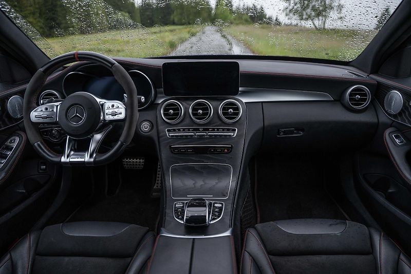 Mercedes-Benz Třídy C (2019) 43 AMG Night packet, Burmester - fotka 25 z 36