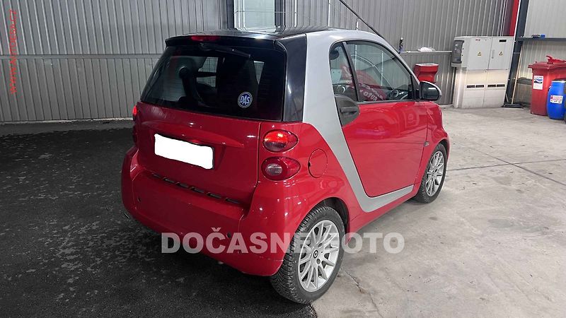 Smart Fortwo (2011) 1.0 i, Passion, AT - fotka 2 z 3