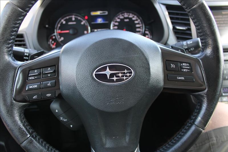 Subaru Outback 2,0 D  4 x 4, ČR, SERVISKA - fotka 21 z 29