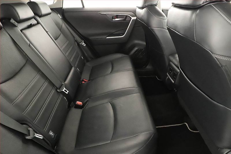 Toyota RAV4 (2020) Executive 2.5 Hybrid - fotka 7 z 18