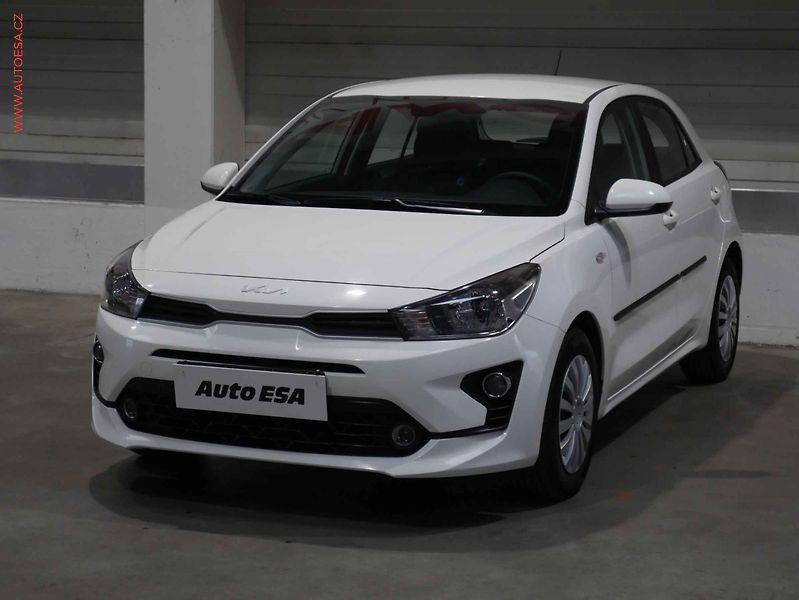 Kia Rio (2022) 1.2 i, 1.maj,ČR, AC, park - fotka 3 z 18