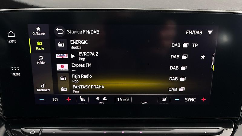 Škoda Octavia 2.0 TDI Style Combi - fotka 11 z 24
