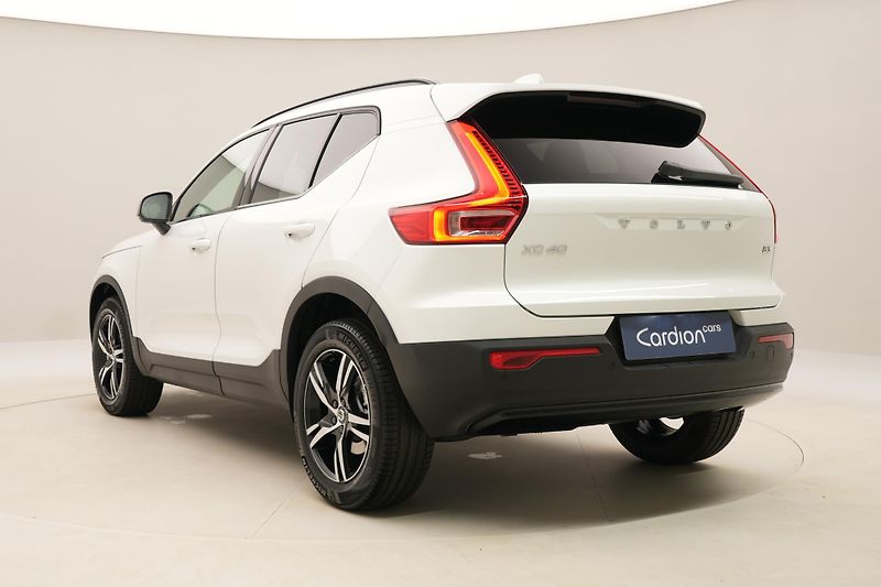 Volvo XC40 (2026) B3 AUT DARK PLUS - fotka 10 z 58