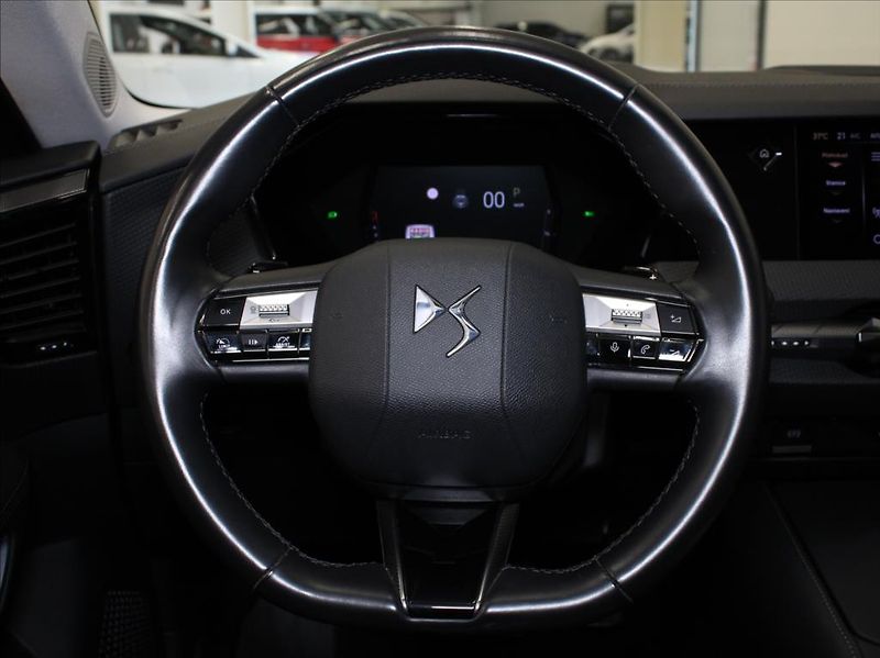 DS Automobiles DS4 1,5 HDi 96kW Cross Rivoli PANO - fotka 9 z 30