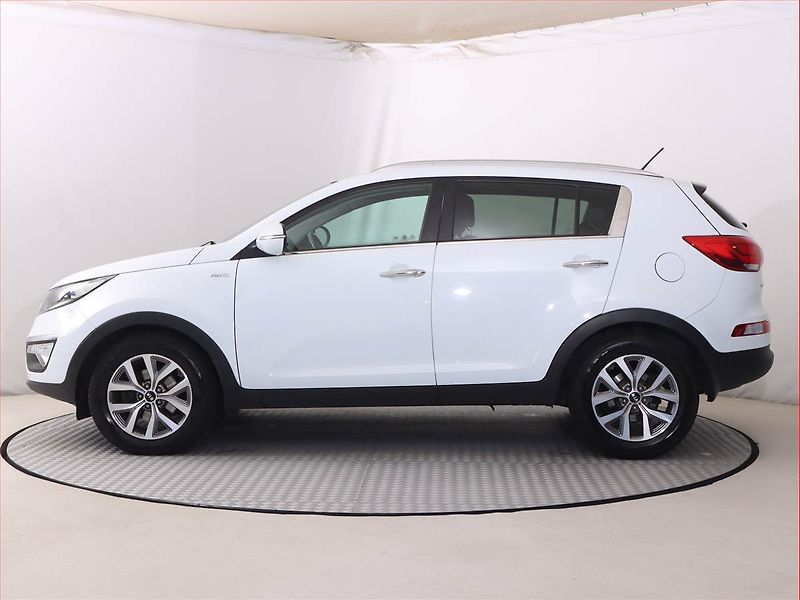 Kia Sportage (2015) 2.0 CRDi, 4X4, Automat - fotka 3 z 19