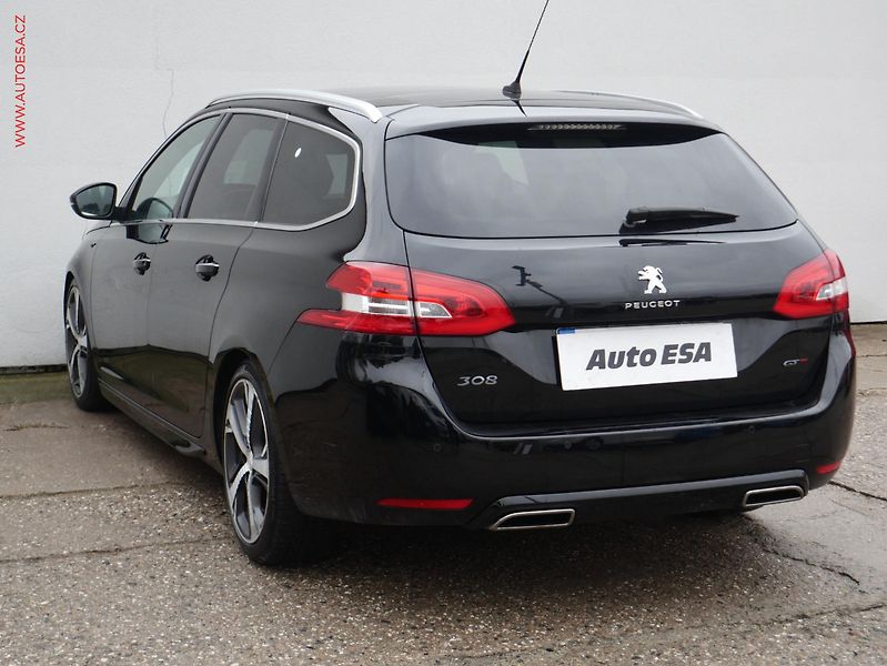 Peugeot 308 (2015) 2.0 HDi, 2.maj, AT, navi, LED - fotka 4 z 20