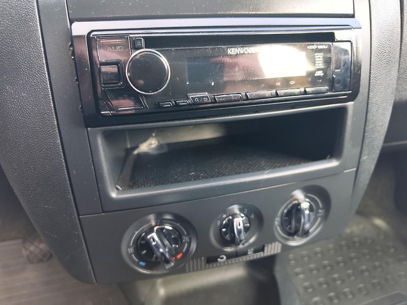 Škoda Fabia VELICE ZACHOVALÁ - fotka 13 z 18