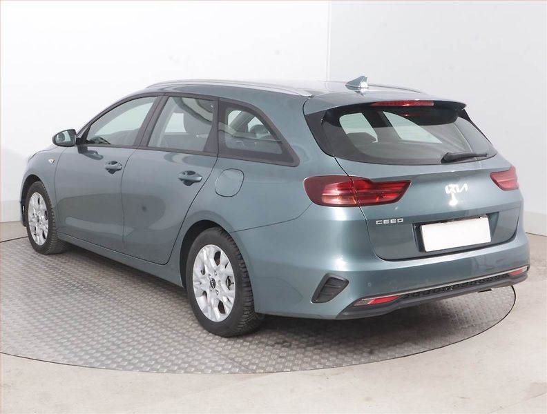 Kia Ceed (2023) Spin 1.0 T-GDI, SPIN, DPH - fotka 4 z 15