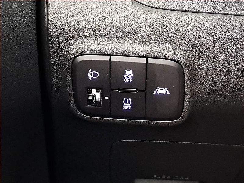 Hyundai i10 (2020) Comfort 1.0, ČR,1.maj - fotka 17 z 17