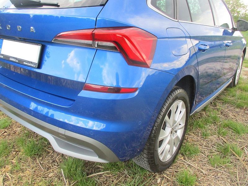 Škoda Kamiq 1.5TSi 110kW 7DSG STYLE PLUS - fotka 35 z 49