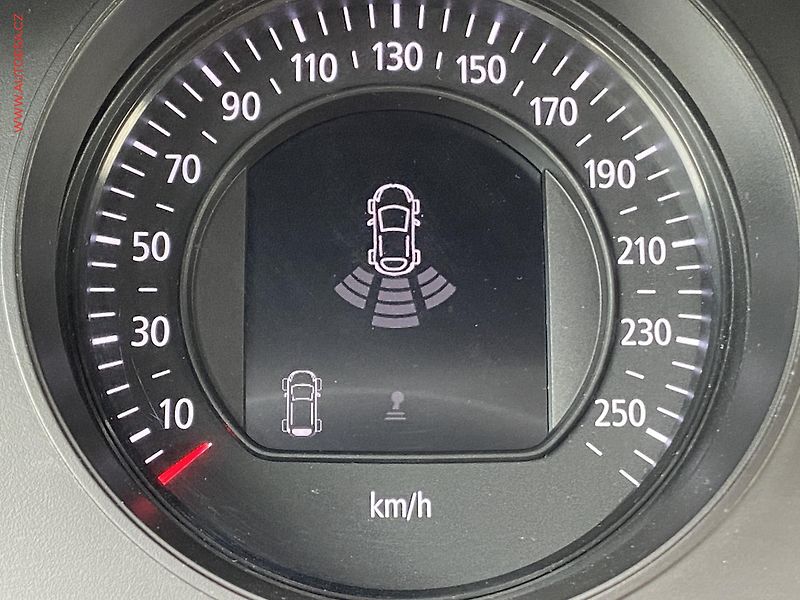 Renault Mégane (2018) 1.3 i, ČR, AC, tempo, park - fotka 16 z 16
