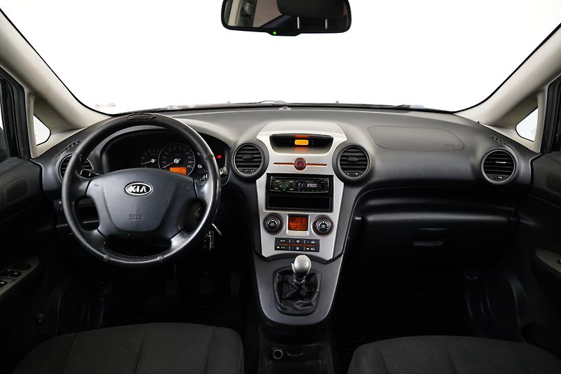 Kia Carens - fotka 5 z 21