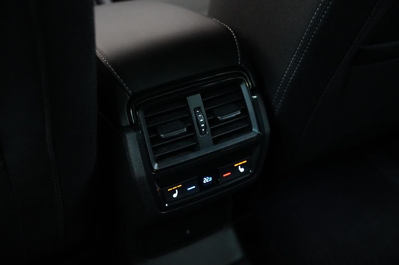 Škoda Karoq - fotka 26 z 29