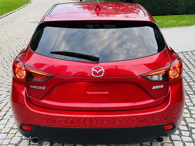 Mazda 3 2.0i MANUÁL SENZORY HEADUP LED - fotka 14 z 43