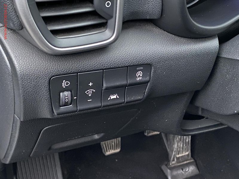 Kia Sportage (2019) 1.6  T-GDi AWD, Vision, navi - fotka 12 z 20