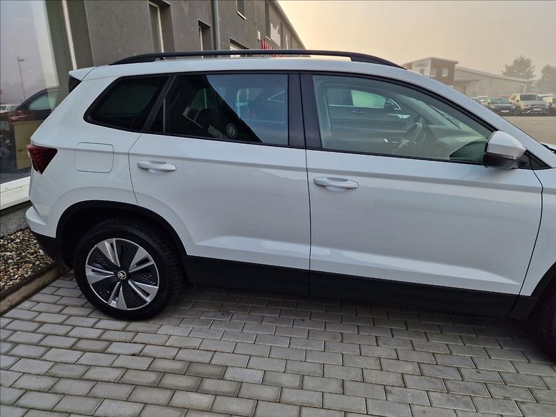 Škoda Karoq 2.0TDI DSG Style,ČR,1.Majitel - fotka 43 z 50
