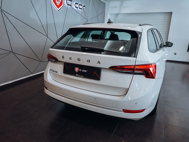 Škoda Octavia 2.0 TDI 110kW DSG Ambition - fotka 6 z 27