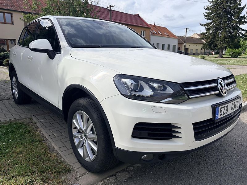 Volkswagen Touareg 3.0TDI V6 DSG 4x4 VZDUCH - fotka 2 z 56