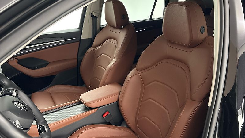 Škoda Kodiaq 2.0 TDI DSG 4x4 Exclusive Sele - fotka 15 z 32
