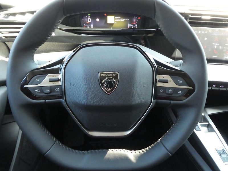 Peugeot 308 (2023) SW ALLURE 130k PT EAT8 - fotka 15 z 27
