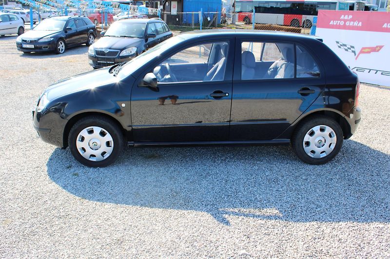Škoda Fabia (2002) 1.2i KOUPENO ČR 1.MAJITEL - fotka 4 z 16