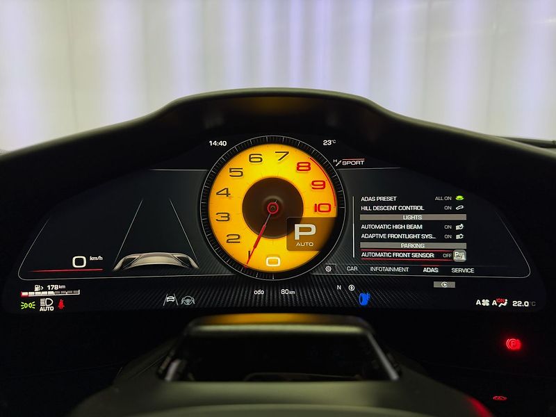 Ferrari Purosangue V12 CARBON, ALCANTARA, PANORAM - fotka 19 z 38