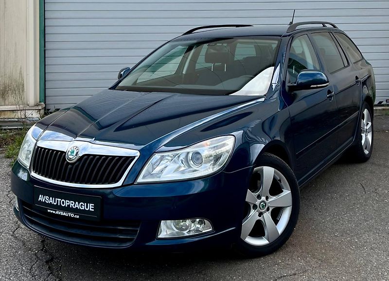 Škoda Octavia (2012) 2 FL COMBI 1.6 TDI DSG 2012 - fotka 3 z 27