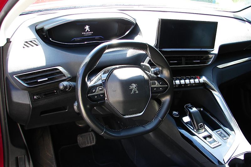 Peugeot 3008 1.5 BlueHDi 131PS 8EAT LED NAV - fotka 16 z 46