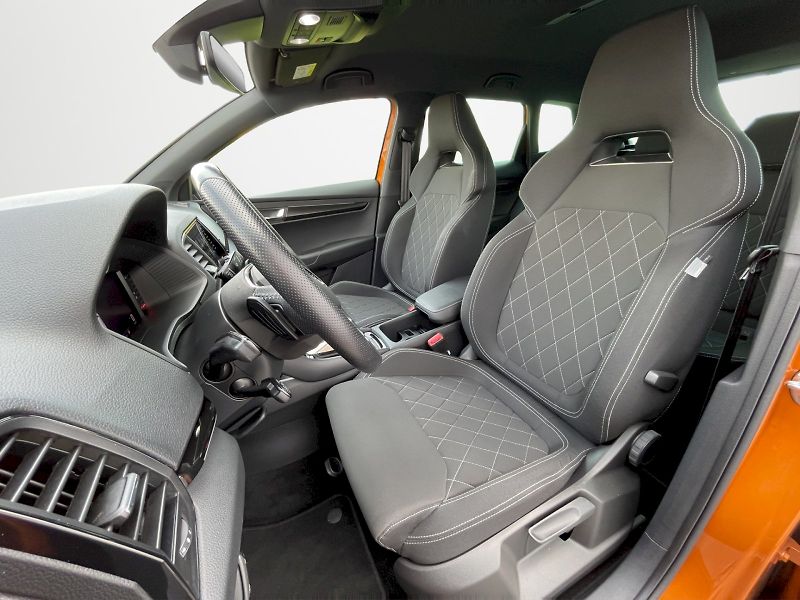 Škoda Karoq (2023) 1.5 TSI 110kW Sportline DSG - fotka 23 z 35