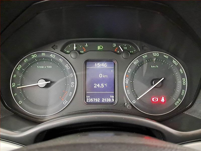 Škoda Octavia (2008) Ambiente 1.6, po STK, Tažné - fotka 11 z 17