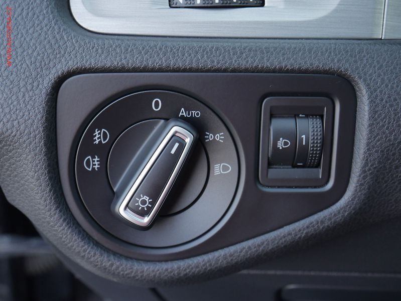 Volkswagen Golf (2014) 1.4 TSi, DSG, výhř.sed. - fotka 22 z 24