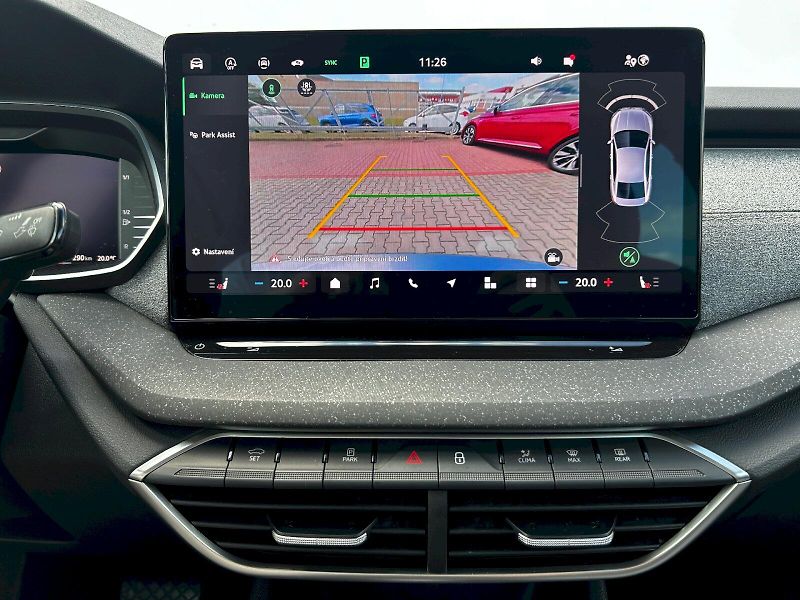 Škoda Octavia (2024) 1.5 TSI 110kW MHEV DSG Top Sel - fotka 21 z 33
