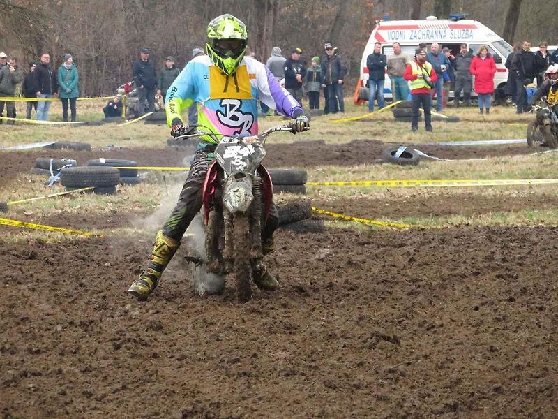 V Autokempu Karvánky v Soběslavi na Táborsku se v sobotu 17. února 2024 jel oblíbený závod Off-road fichtel day.