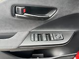 Toyota C-HR 2.0L PHEV Executive - náhled 24