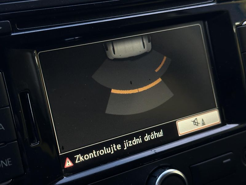 Volkswagen Caddy (2014) 2.0TDI/81kW *4x4* Xenon * TZ - fotka 18 z 36