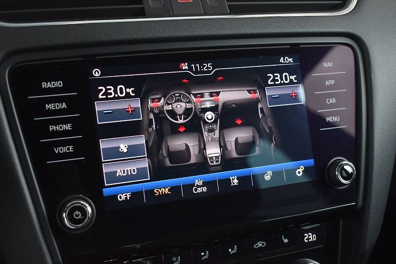 Škoda Octavia (2018) 2.0TDI 110kW, LED, nez. topení - fotka 25 z 25