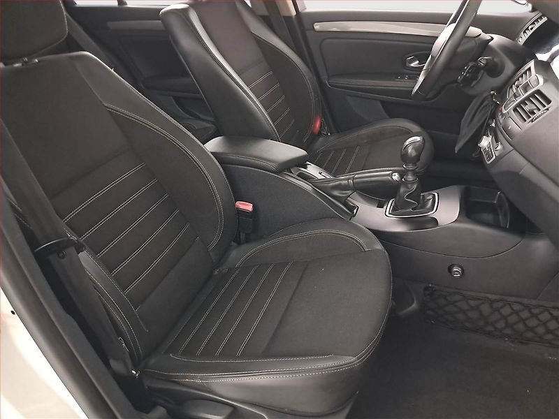 Renault Laguna (2012) 1.5 dCi, slušný stav, Tempomat - fotka 9 z 18