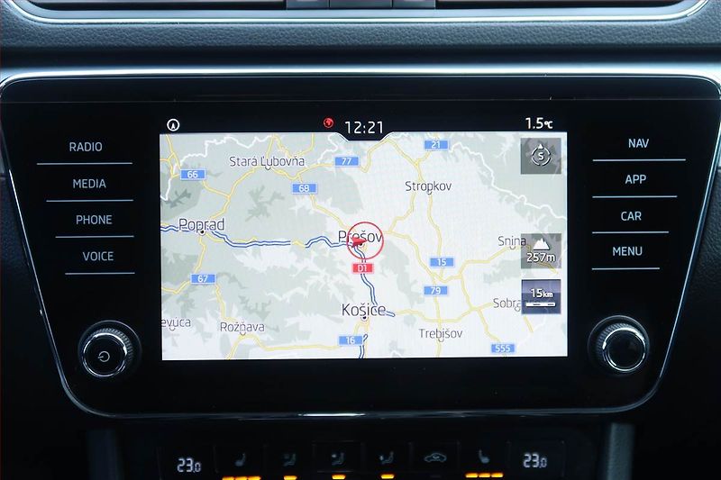 Škoda Superb (2018) 2.0 TDI, 4X4, Automat, Navi - fotka 21 z 24
