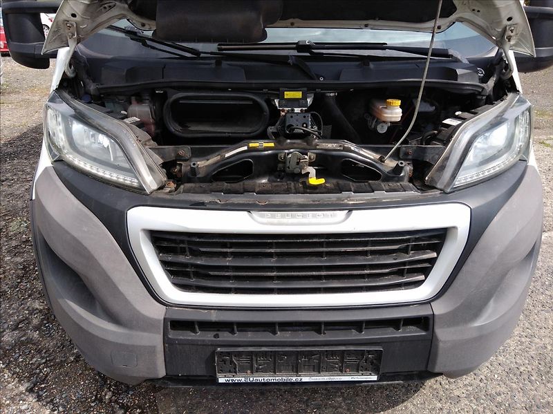Peugeot Boxer 3,0   3,0 HDi*8 Palet*Spaní*WE - fotka 36 z 37