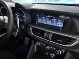 Alfa Romeo Stelvio (2025) 2.9 V6 BiTurbo 520k QV Carbon - náhled 13