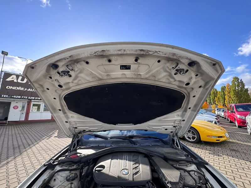 BMW Řada 4 (2016) 420D 2,0 135KW XDRIVE MPACKET - fotka 45 z 50